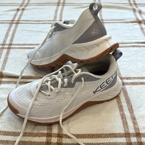 KEEN Women’s Vesacore Speed Hiking Shoes - Picture 2 of 6